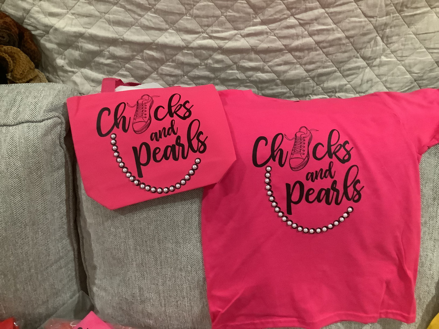 Kids chucks and pearls with tote bag